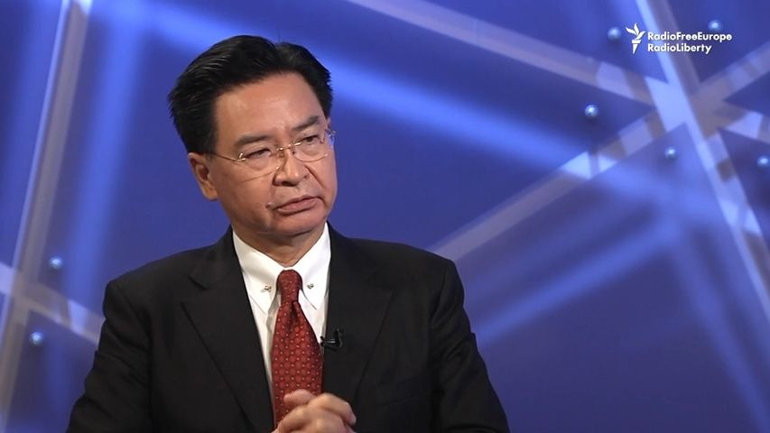 Video: Tchajwanský ministr zahraničí říká, jak číst výhrůžky Pekingu